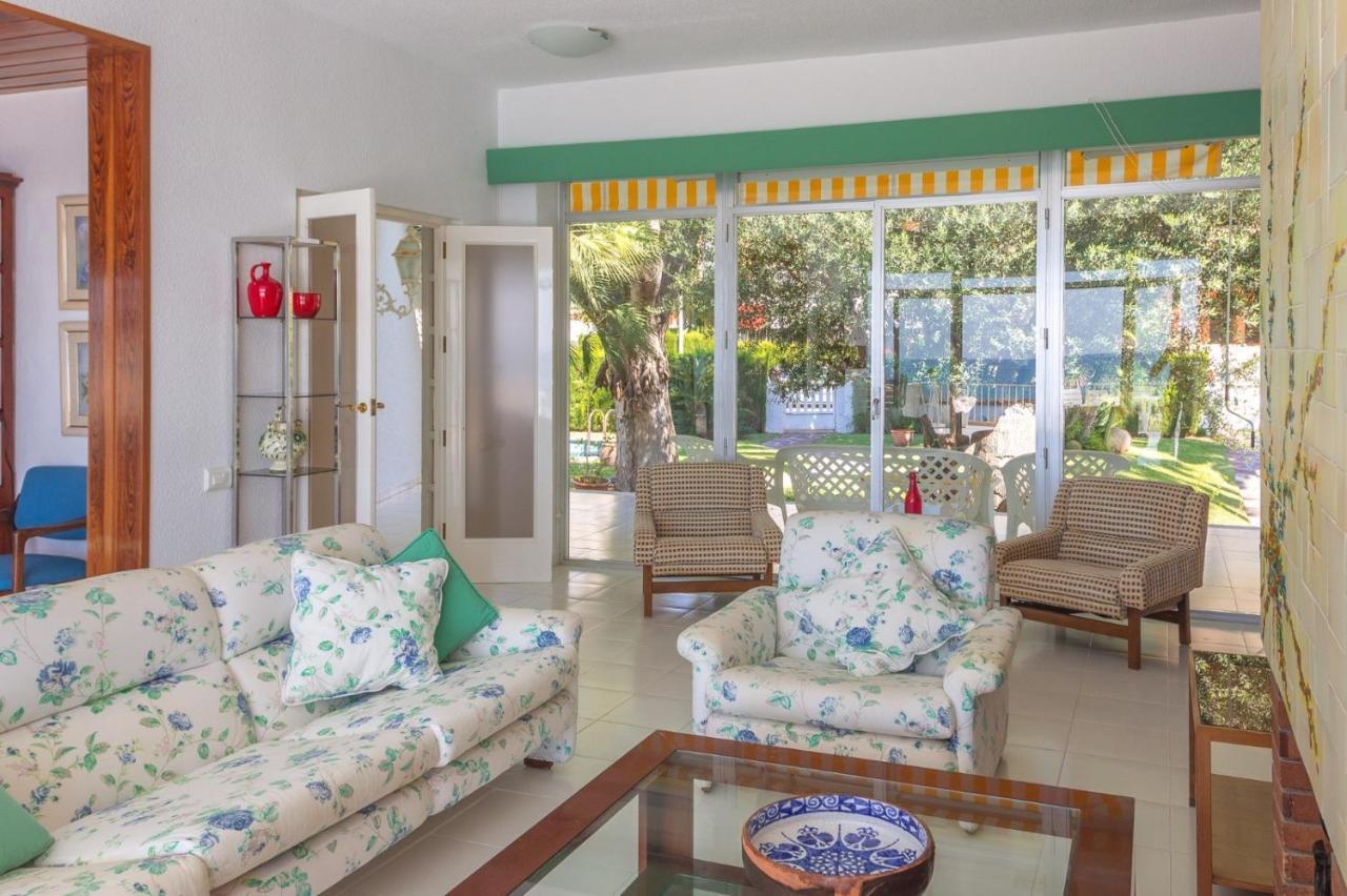 Magnifica Villa Aireola Frente Al Mar เบนิสกัสซิม ภายนอก รูปภาพ